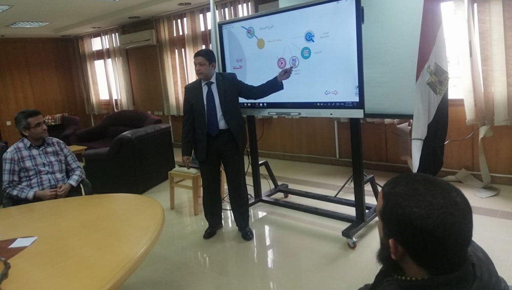 أحمد حسن يشرح نظام كوركت في جامعة كفر الشيخ